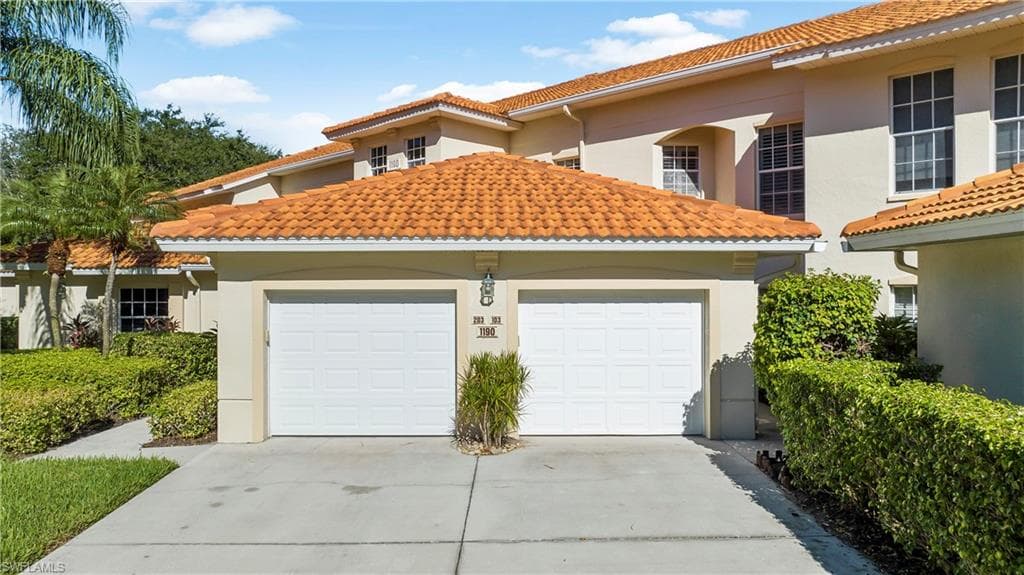 1190 Egrets Walk CIR 103-33