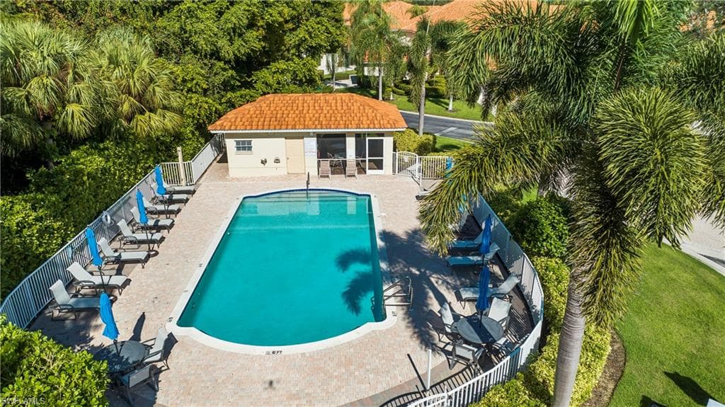 1190 Egrets Walk CIR 103-31
