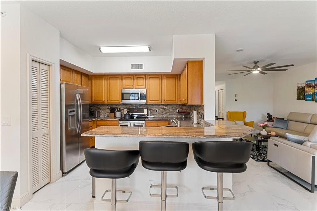 1190 Egrets Walk CIR 103-8
