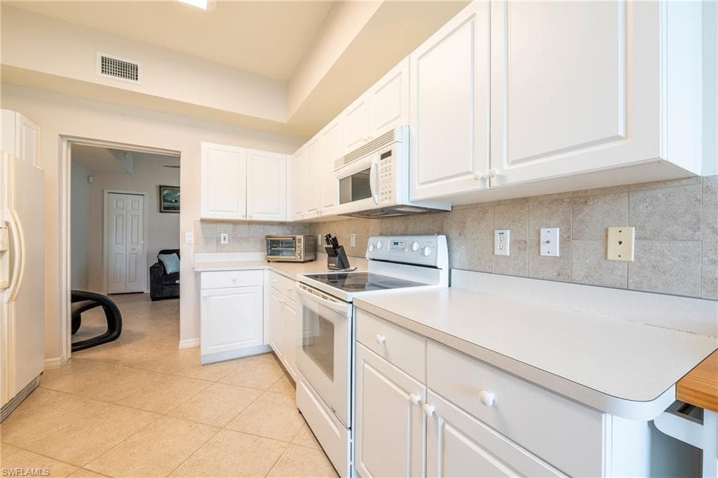 15150 Royal Windsor LN 1403-10