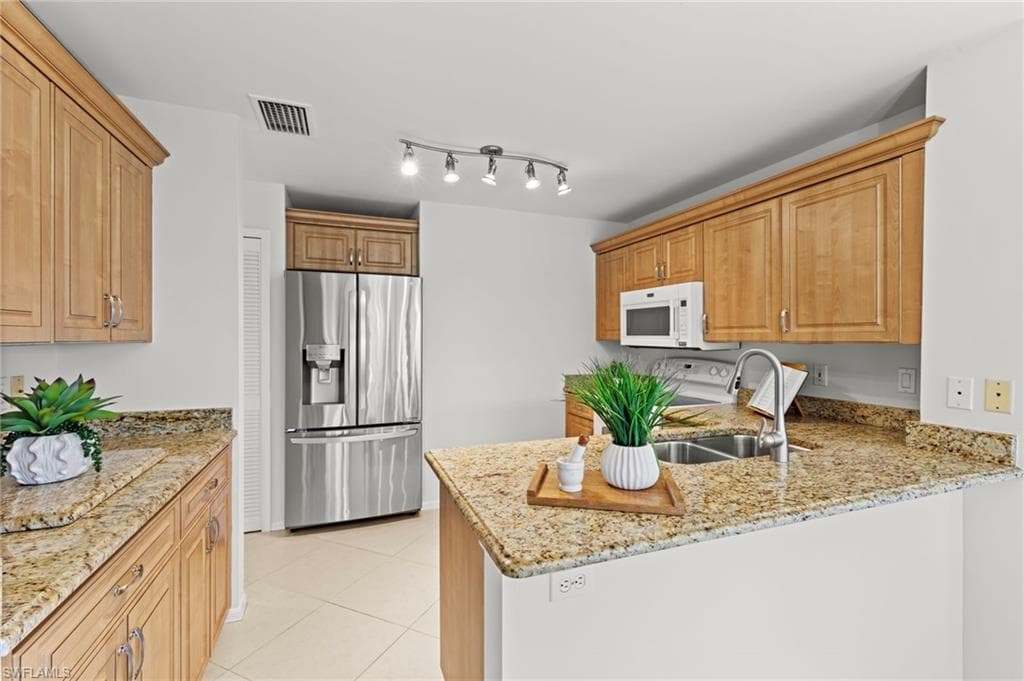 8291 Grand Palm DR 2-2
