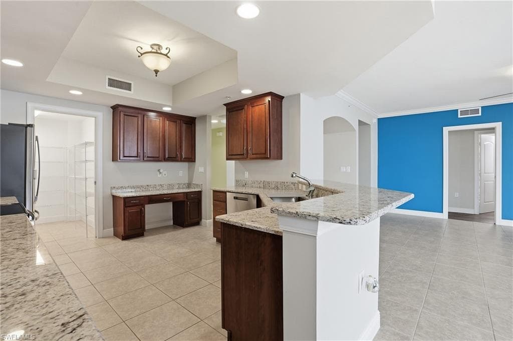 2090 W 1st ST 1206-16