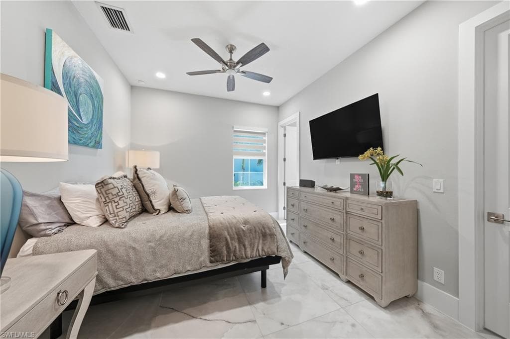 9700 Moonflower LN-23