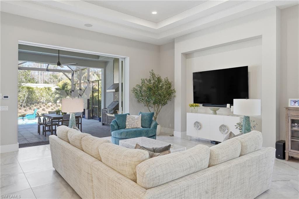 9700 Moonflower LN-6