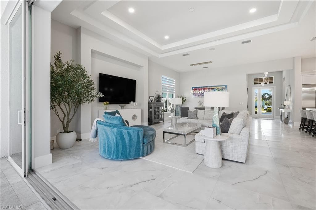 9700 Moonflower LN-20