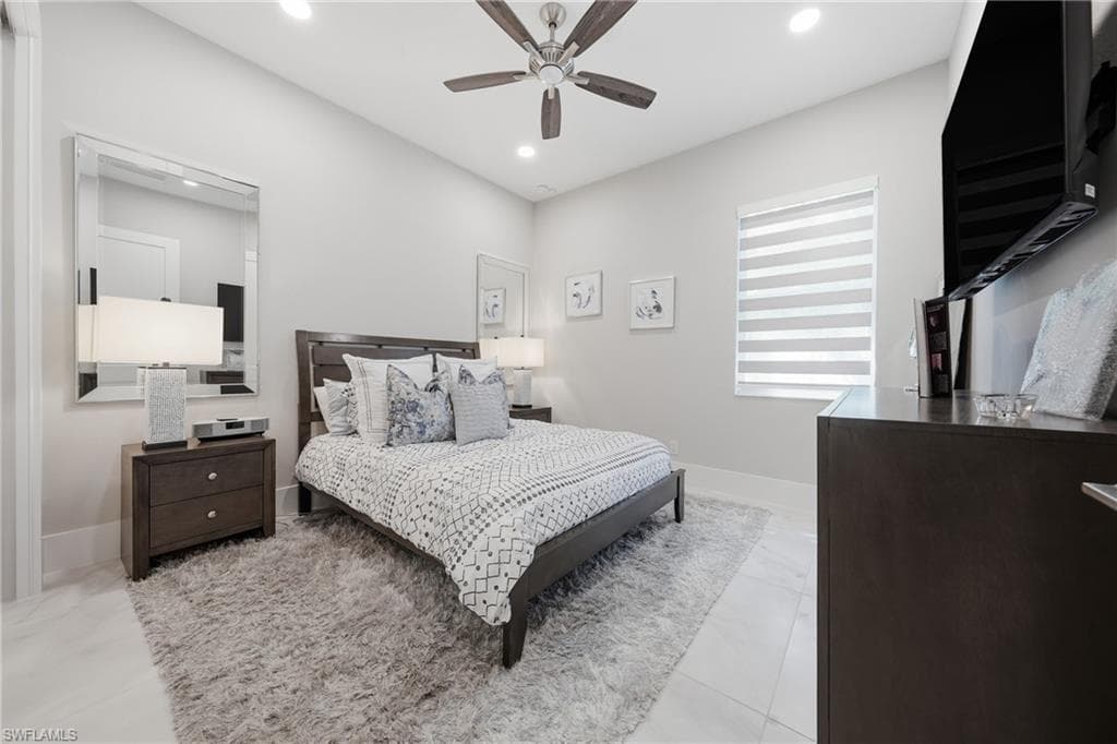 9700 Moonflower LN-24