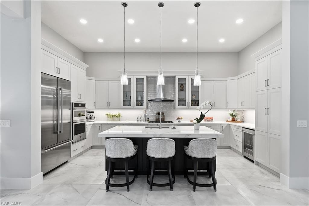 9700 Moonflower LN-10