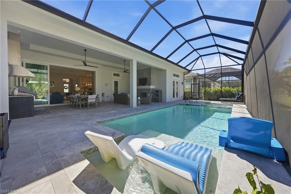 9700 Moonflower LN-33