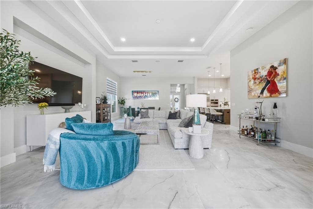 9700 Moonflower LN-19