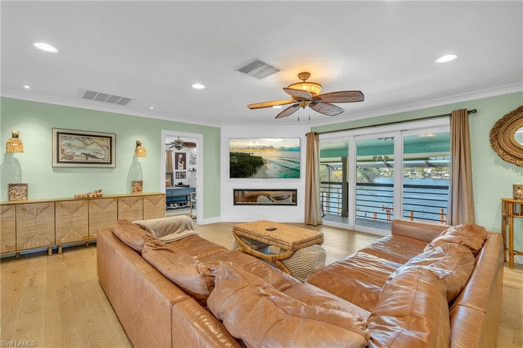 3001 50th ST SW-23