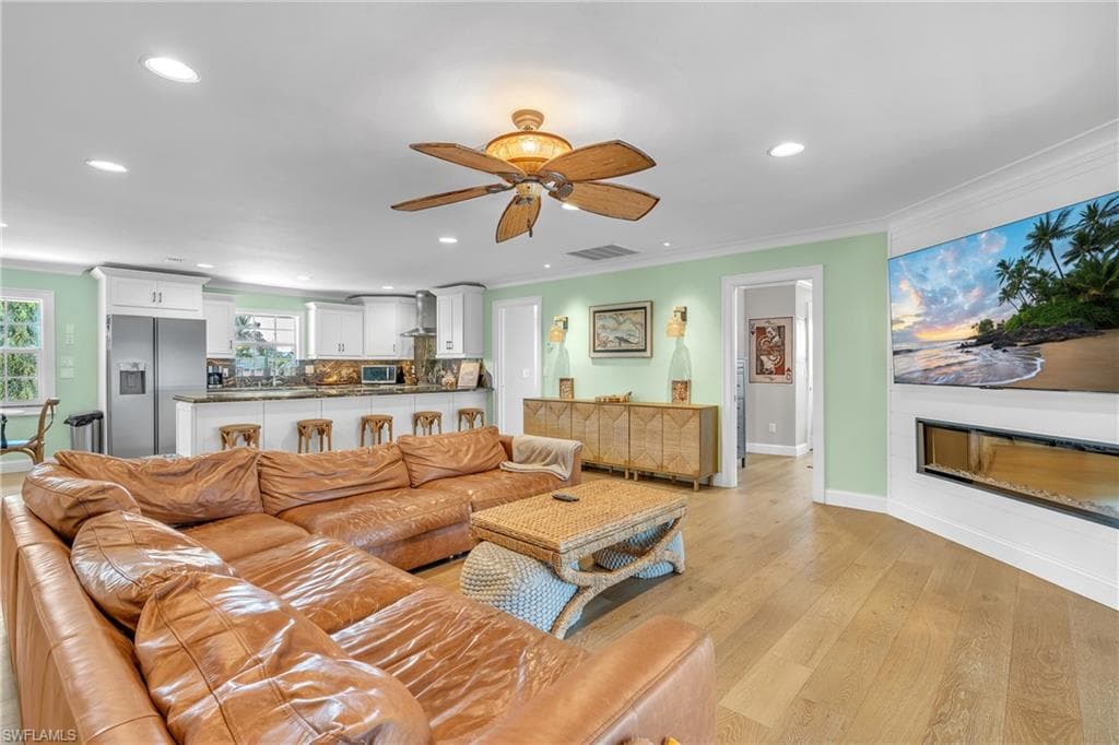 3001 50th ST SW-25