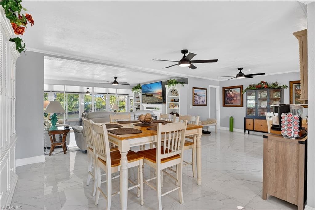 1324 Thompson ST-14