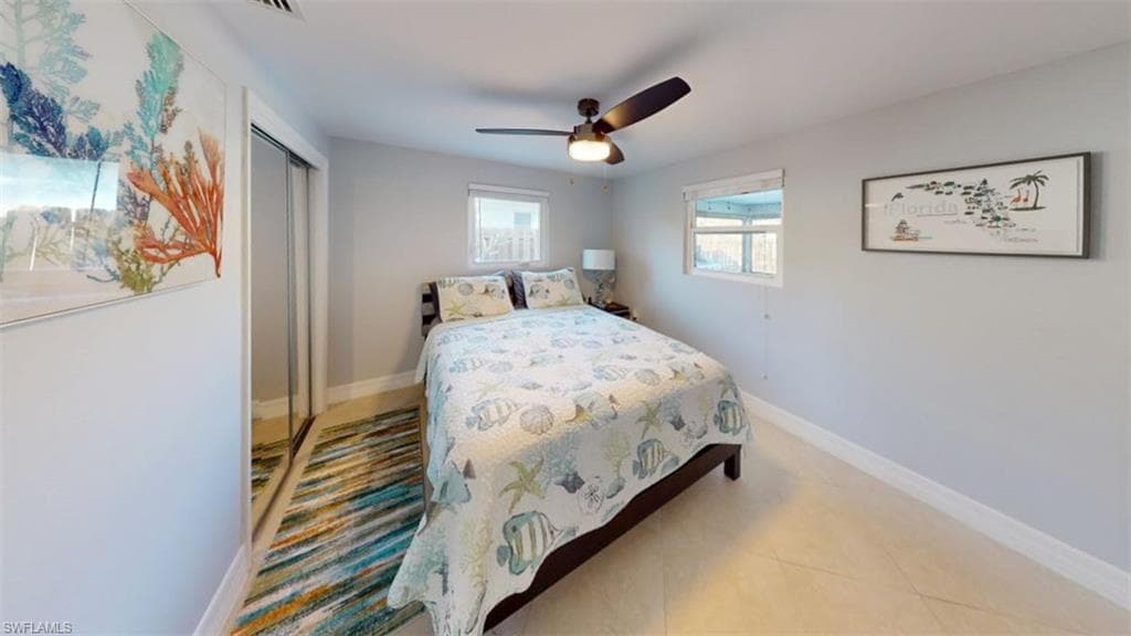 560 E Valley DR-12