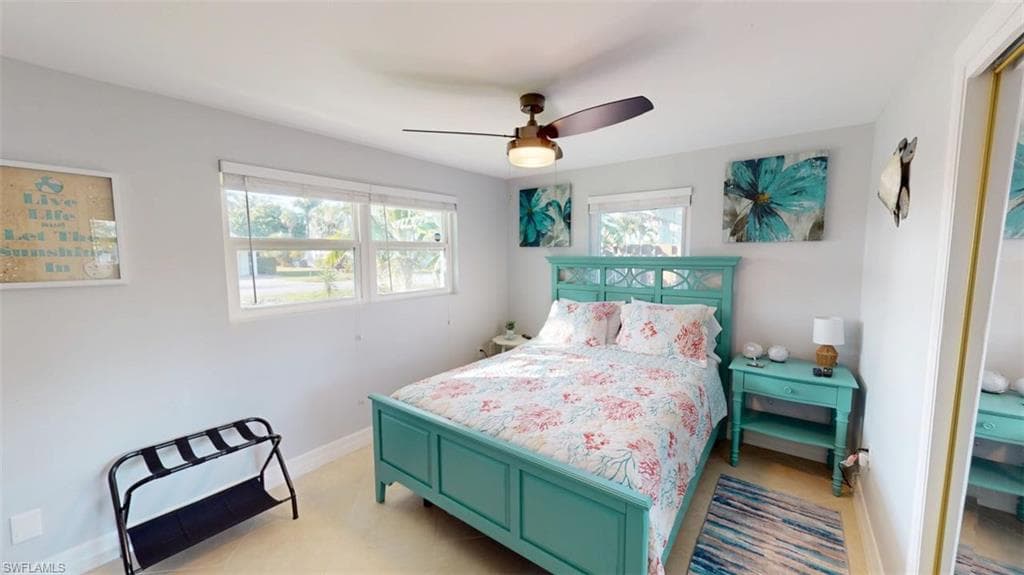 560 E Valley DR-11