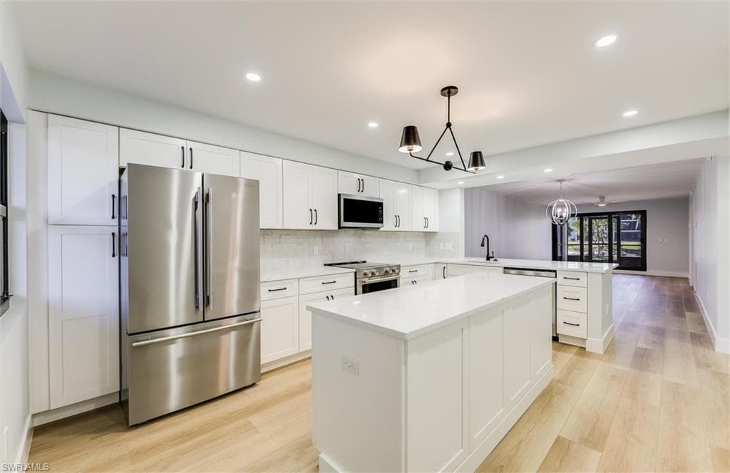 2445 W Gulf DR 6D-2
