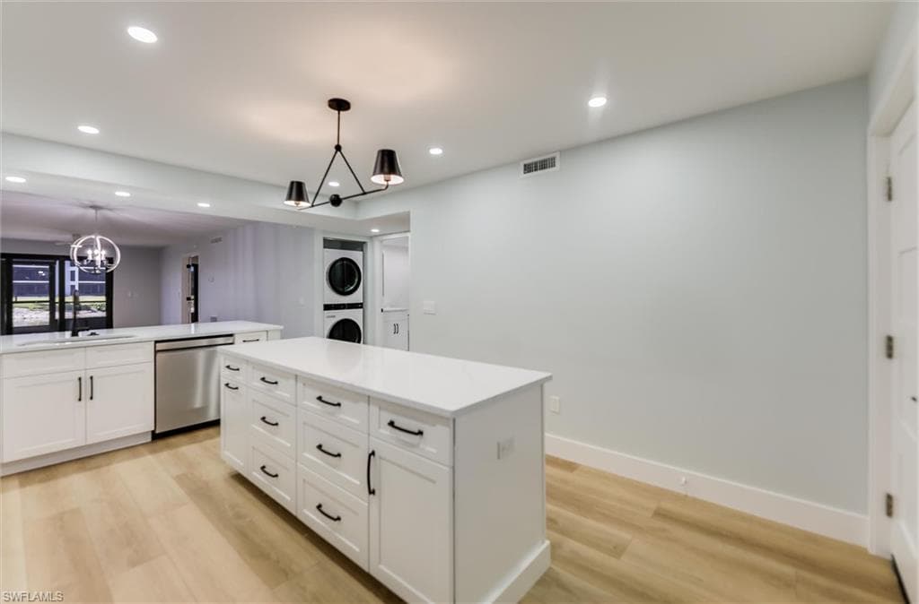 2445 W Gulf DR 6D-3