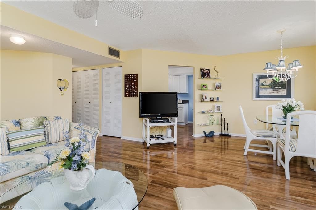 1514 Mainsail DR 4-5