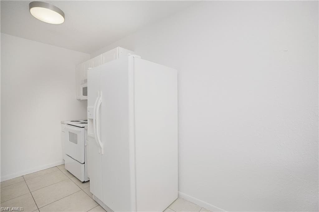 4635 Bayshore DR P7-19