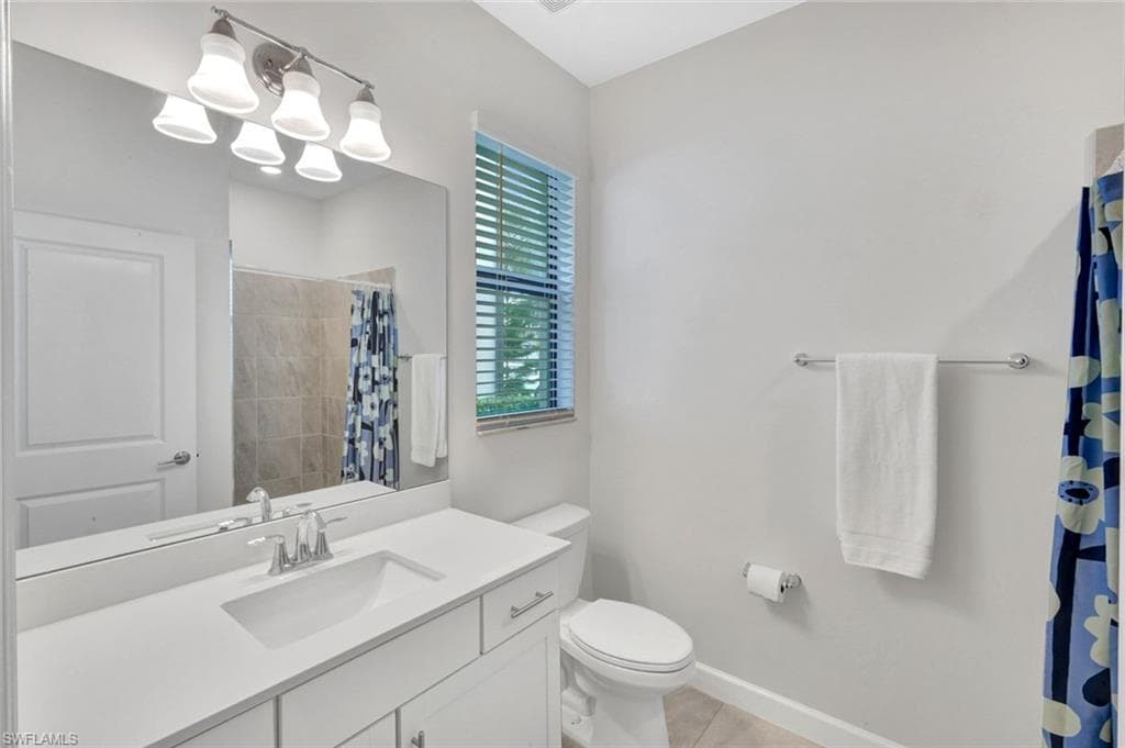18298 Ridgeline DR-23