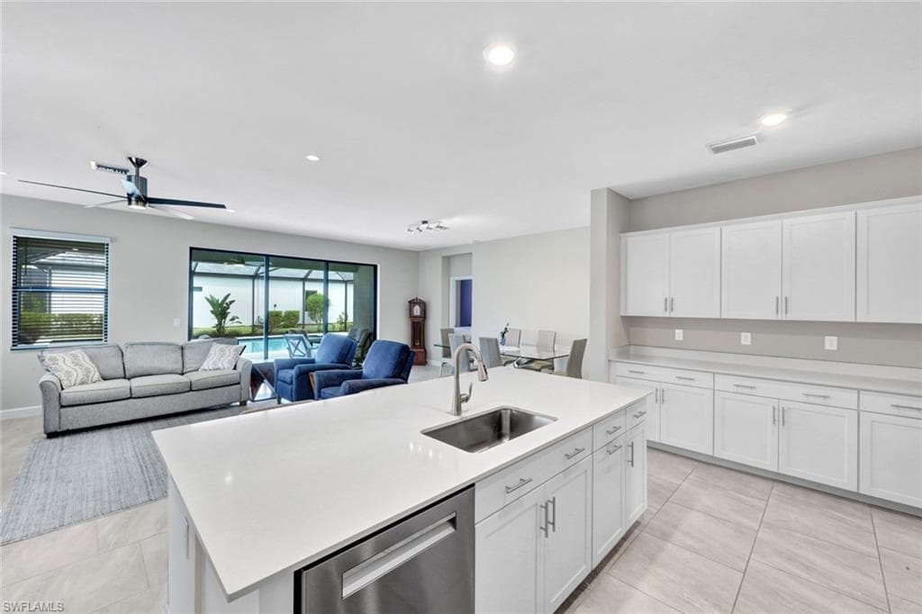 18298 Ridgeline DR-13