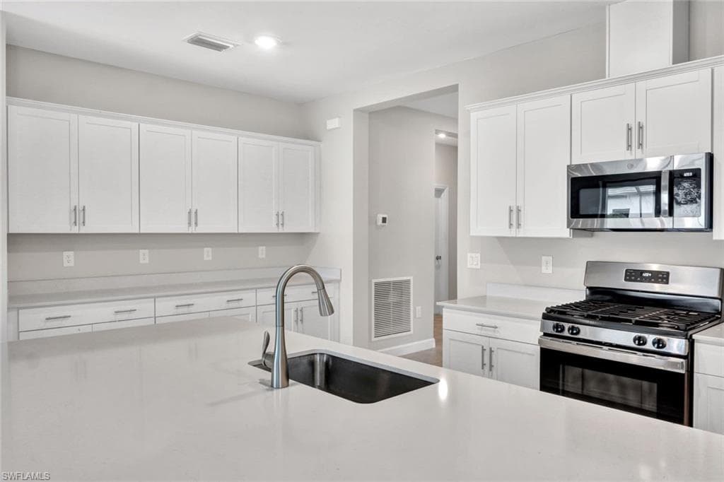 18298 Ridgeline DR-15