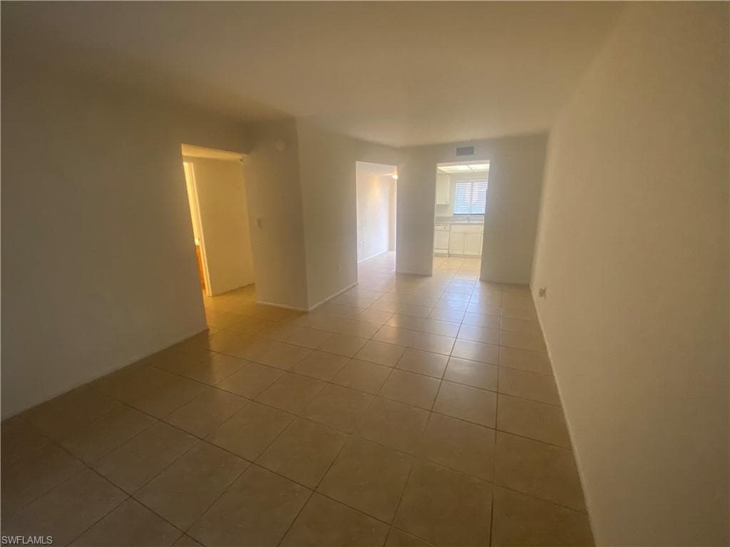2670 Park Windsor DR 405-6