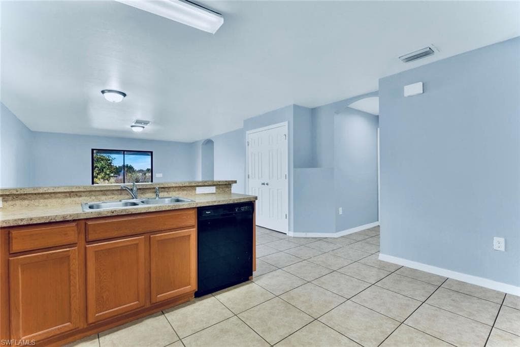 278 Shadow Lakes DR-10