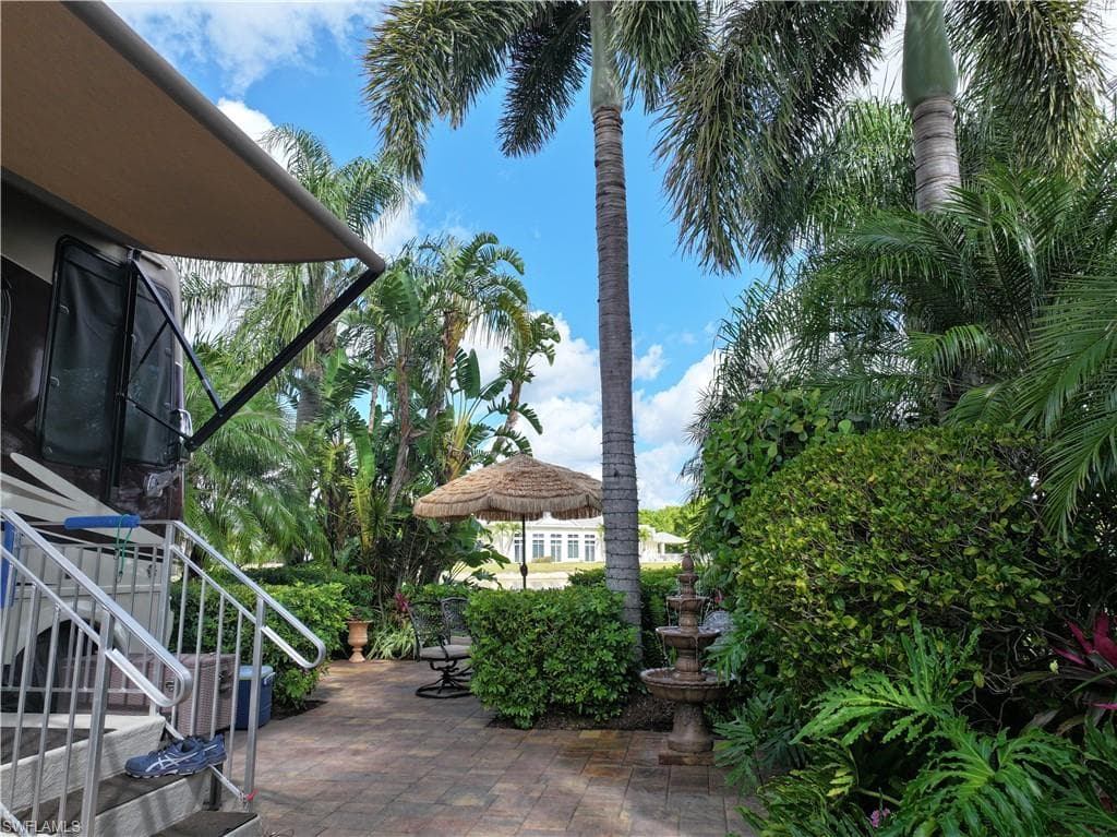 5958 Brightwood DR-13