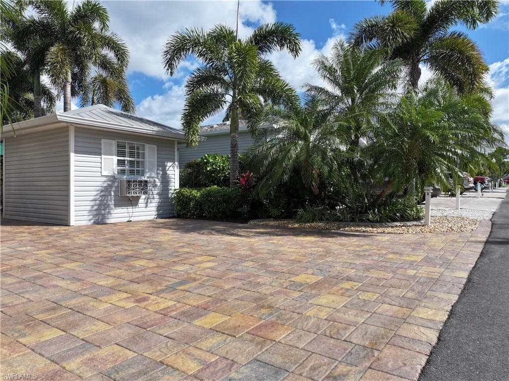 5958 Brightwood DR-7