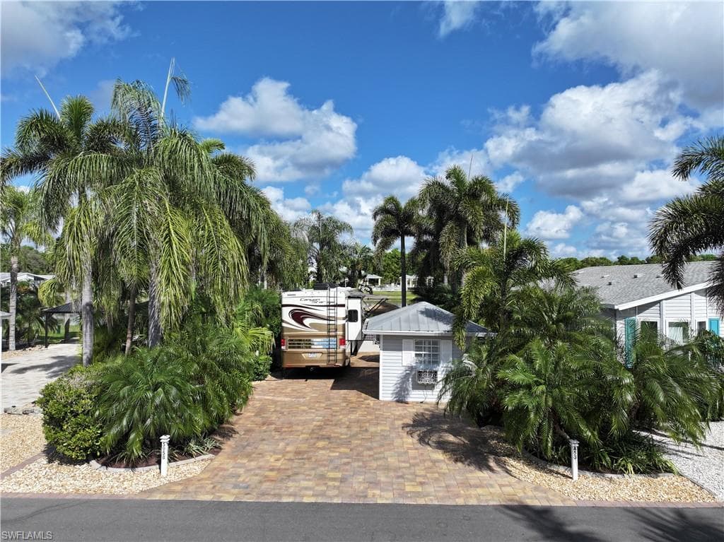 5958 Brightwood DR-1