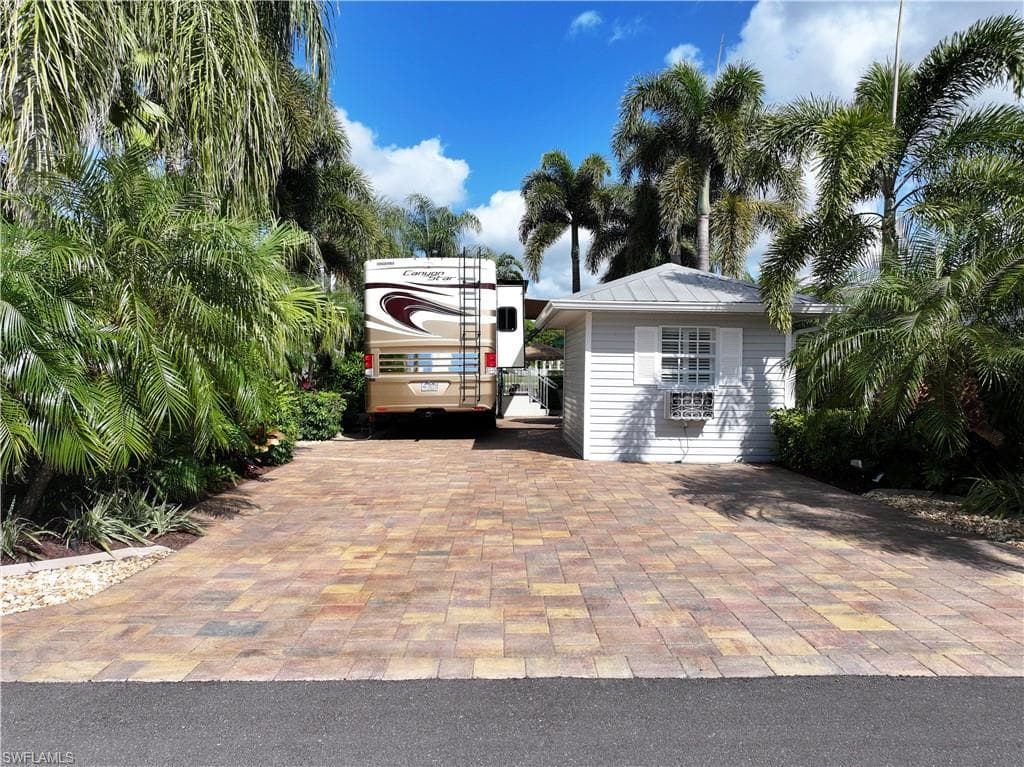 5958 Brightwood DR-8