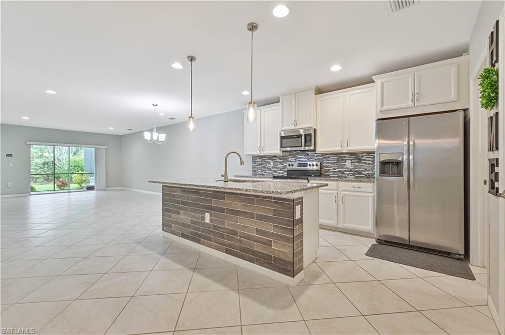 4390 Dutchess Park RD-5