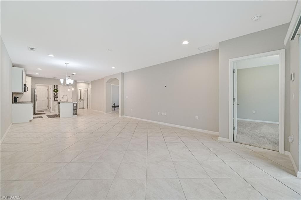 4390 Dutchess Park RD-10