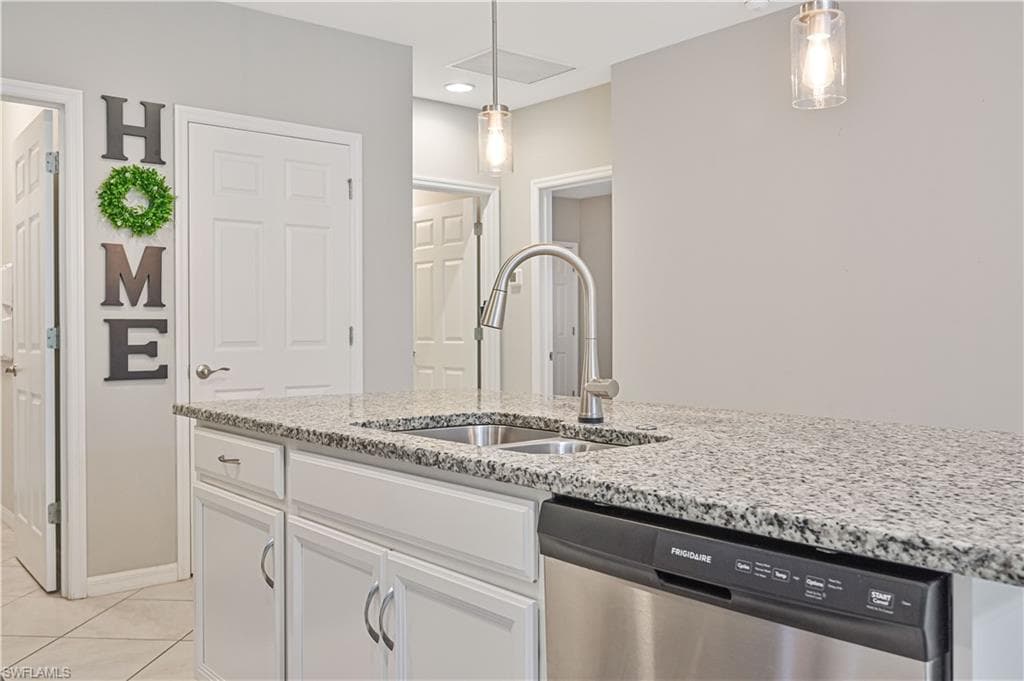 4390 Dutchess Park RD-4