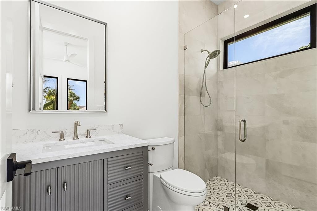 2393 Longboat DR-36