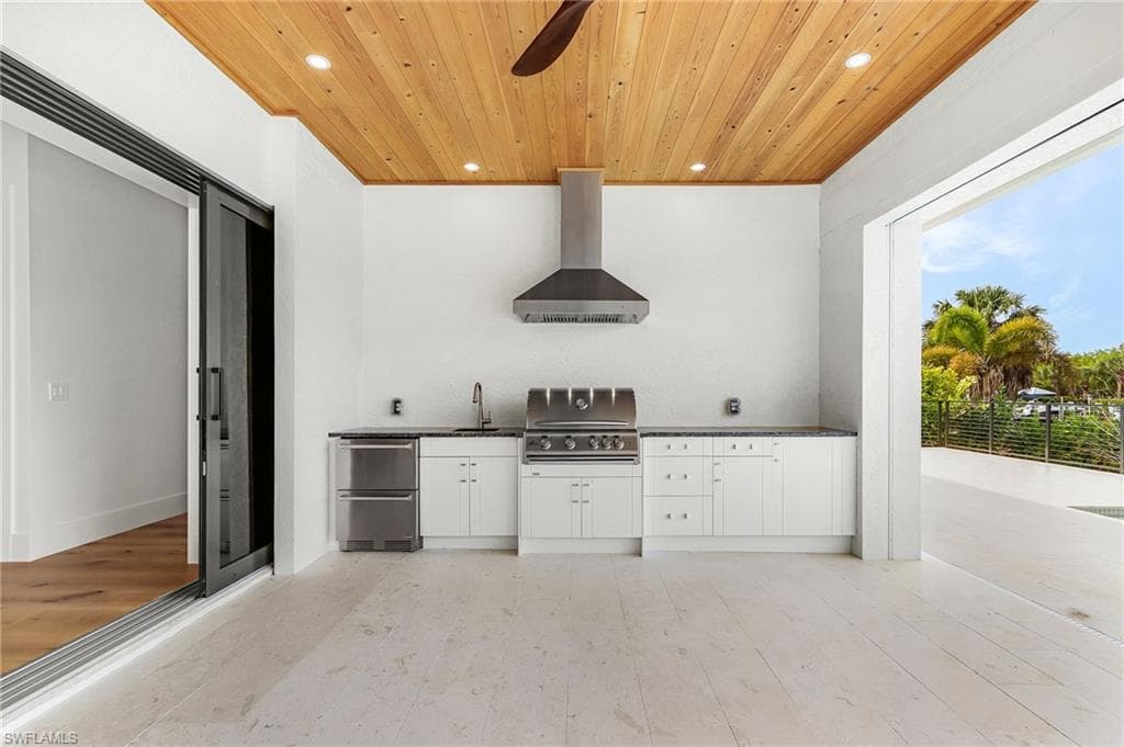 2393 Longboat DR-37