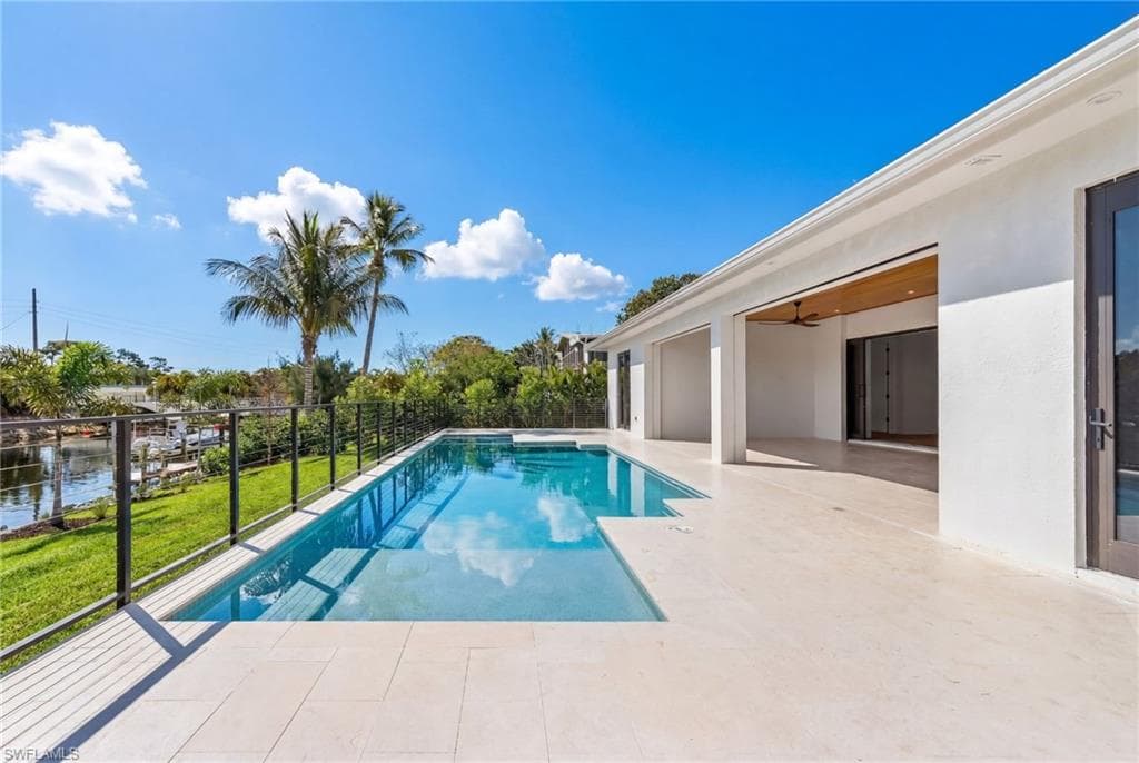 2393 Longboat DR-39