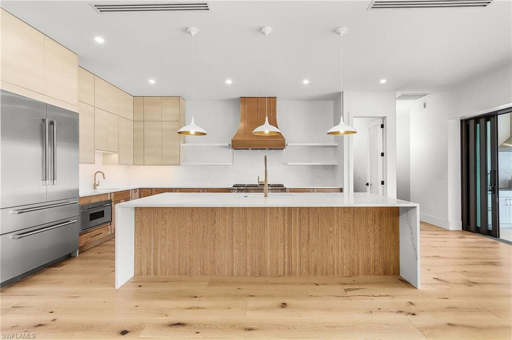 2393 Longboat DR-8