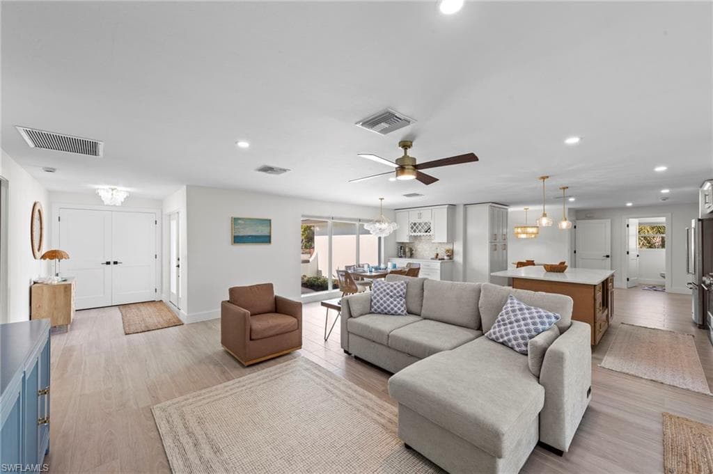 548 Boulder DR-13