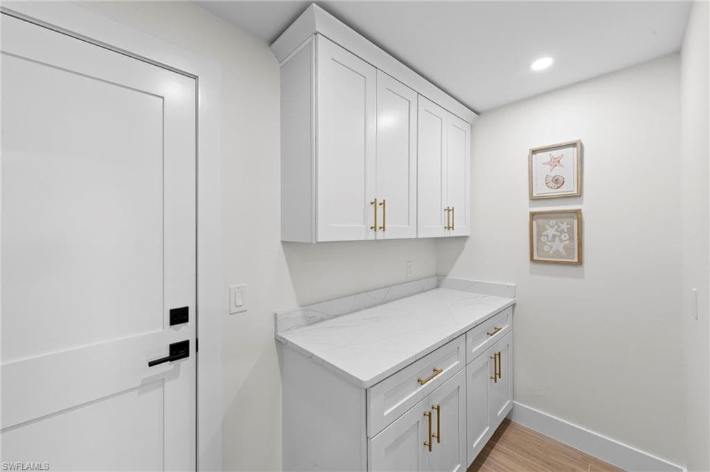 548 Boulder DR-28