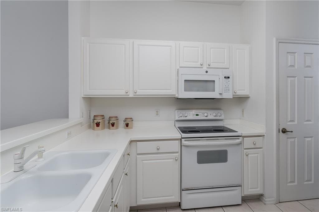 3972 Bishopwood CT E 2-203-13