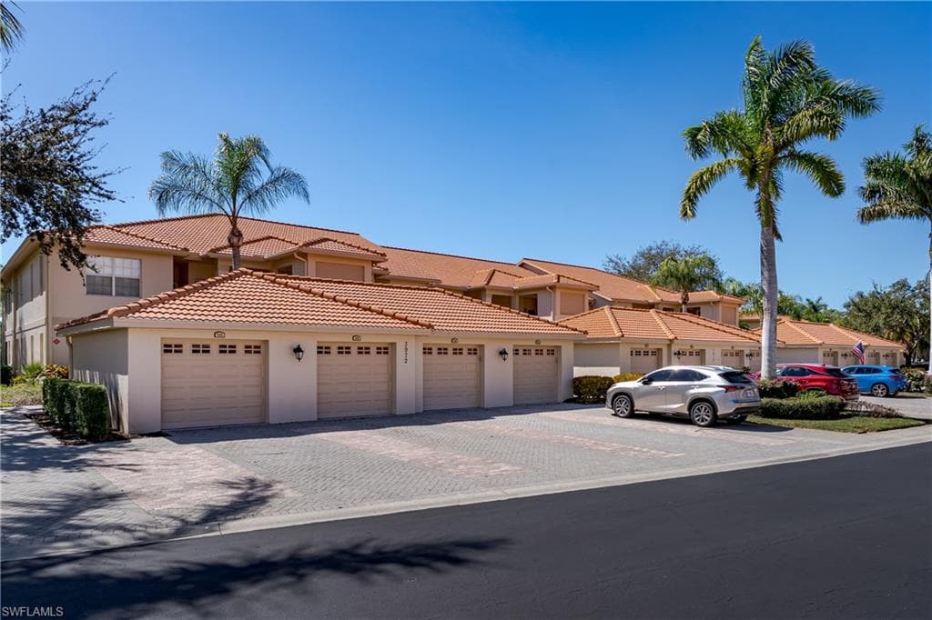 3972 Bishopwood CT E 2-203-20
