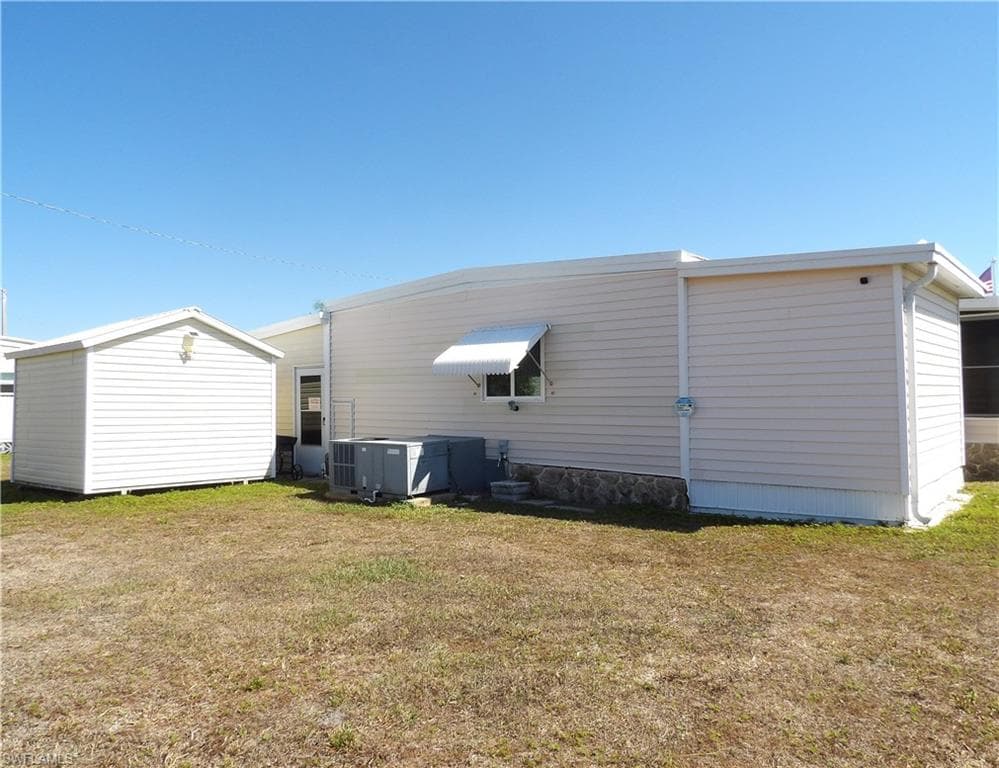 563 Timber LN S-23