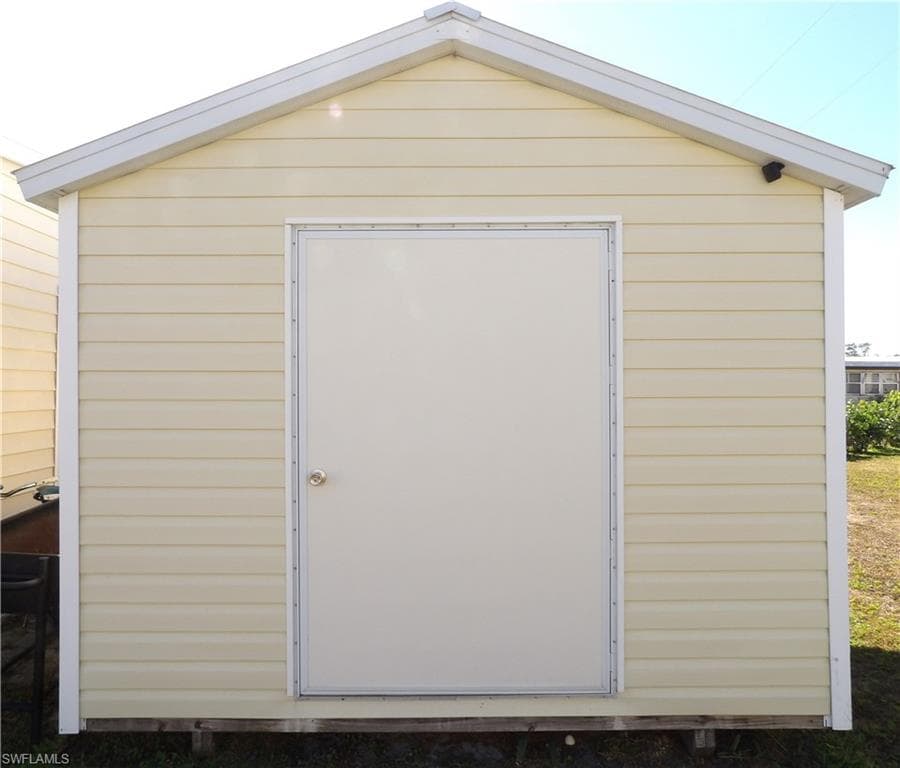 563 Timber LN S-22