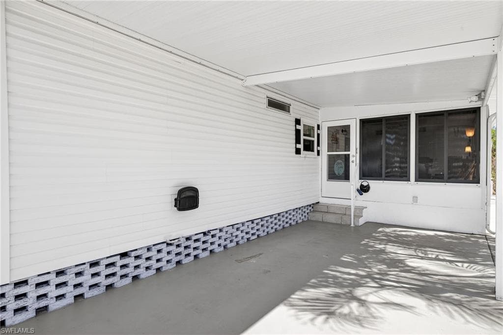 10390 Wales LOOP-20