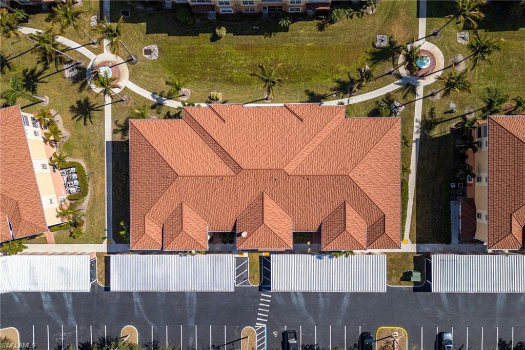 1105 Van Loon Commons CIR 304-34
