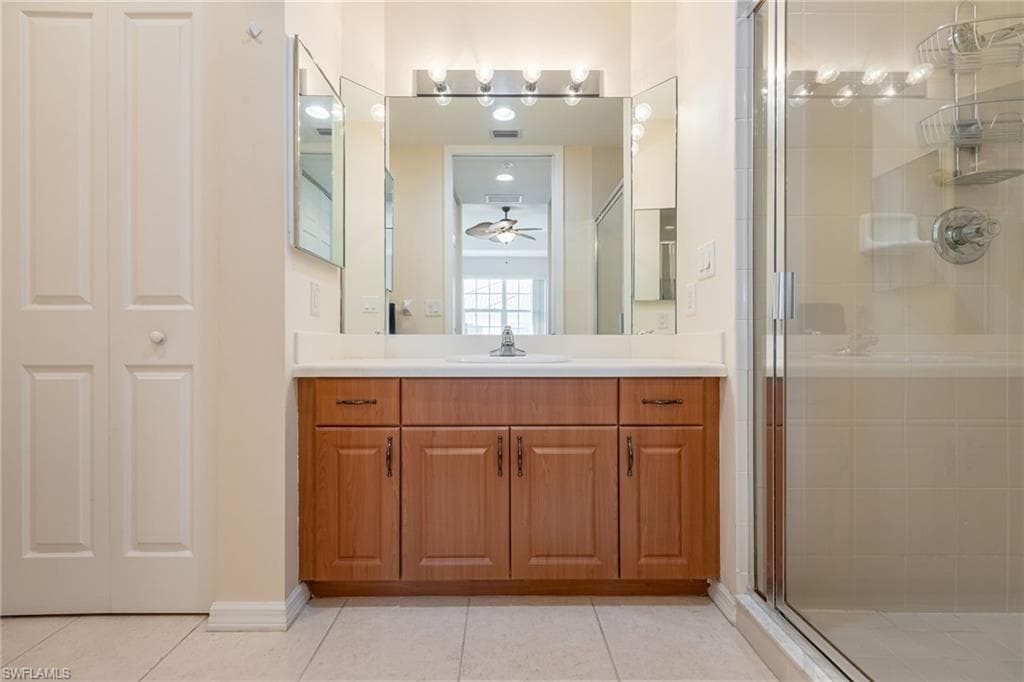 1105 Van Loon Commons CIR 304-19