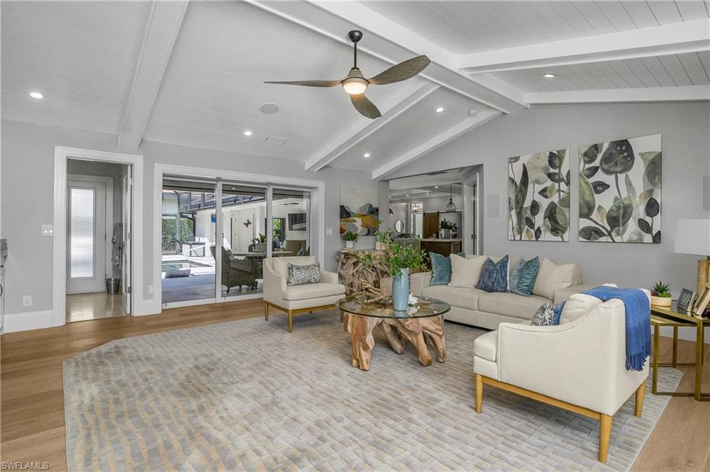 720 Shadow Lake LN-20