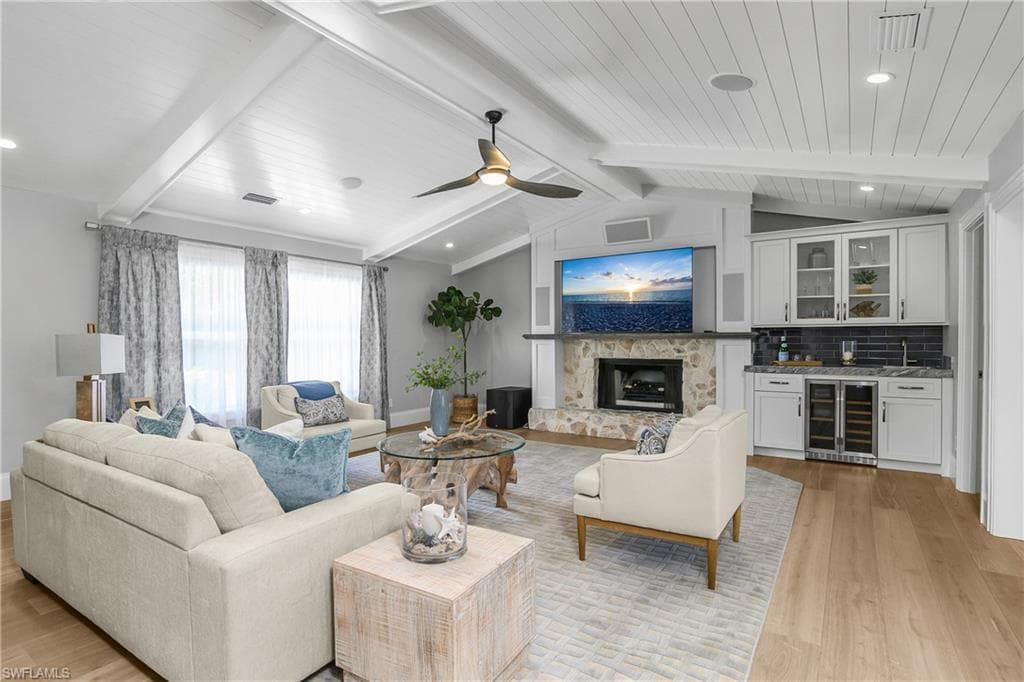 720 Shadow Lake LN-18