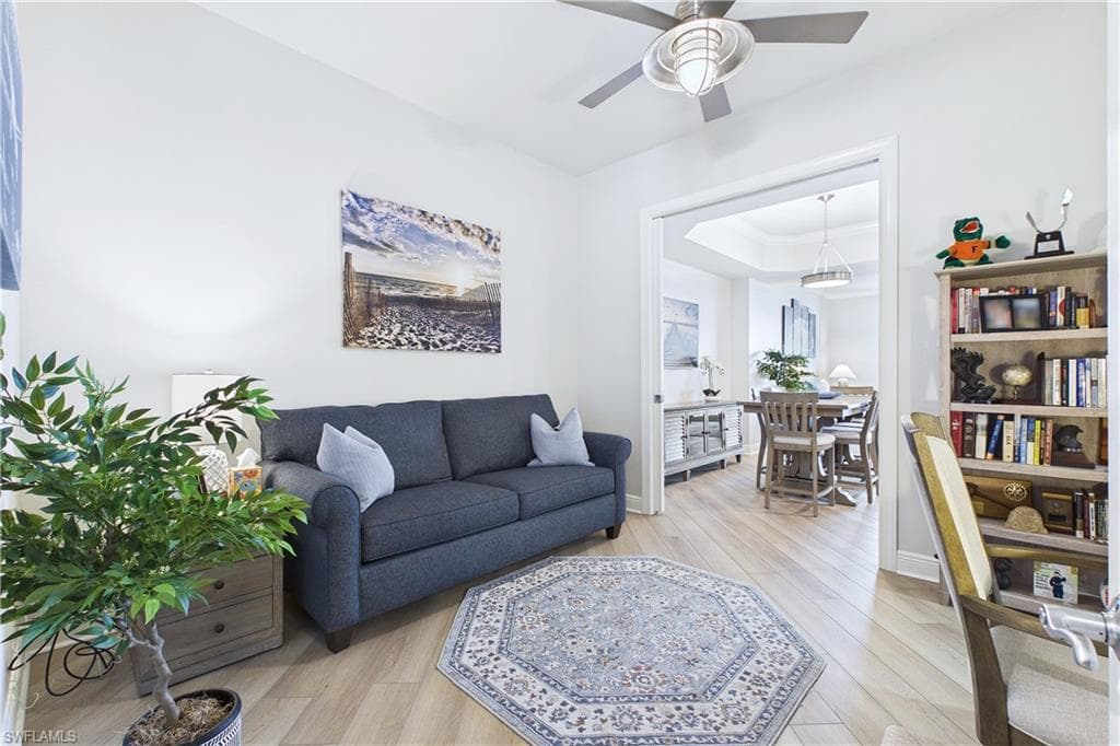 2090 W First ST 2907-22